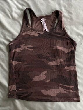 Camo racer back tank top 🤎